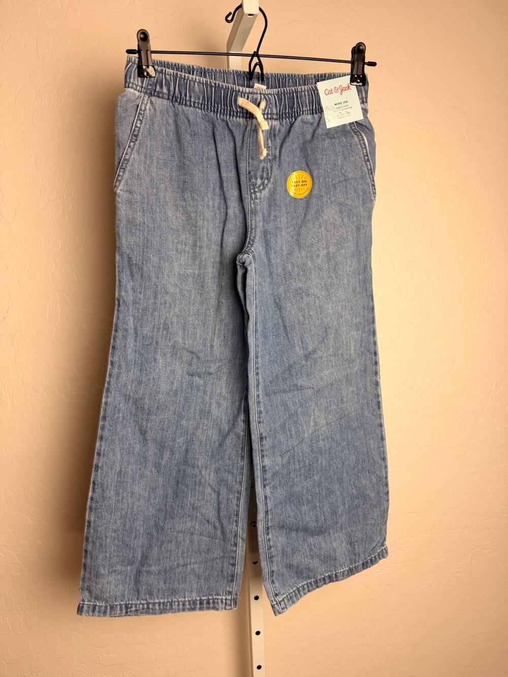 Cat & Jack Girls Wide Leg Pull-On Jeans Size L 10/12 Light Wash Ankle NWT